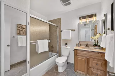 1055 Summerwood Ct, San Jose, CA 95132 - Photo 33