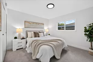 1055 Summerwood Ct, San Jose, CA 95132 - Photo 37