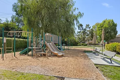 425 Poppy Pl, Mountain View, CA 94043 - Photo 29