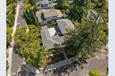 788 Rosewood Dr, Palo Alto, CA 94303 - Photo 9