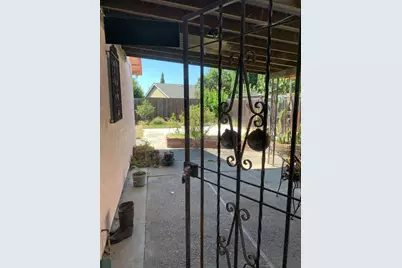 1045 E Taylor St, San Jose, CA 95112 - Photo 5