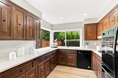 560 Elvis Dr, San Jose, CA 95123 - Photo 15