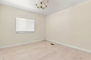 812 W Clover Rd 75, Tracy, CA 95376 - Photo 17
