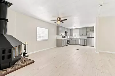 812 W Clover Rd 75, Tracy, CA 95376 - Photo 11