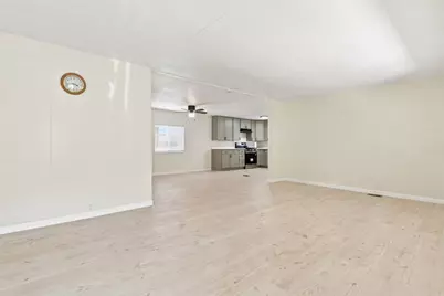 812 W Clover Rd 75, Tracy, CA 95376 - Photo 9