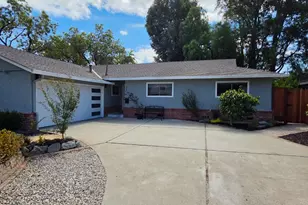 994 Colonial Ln, Palo Alto, CA 94303 - Photo 1