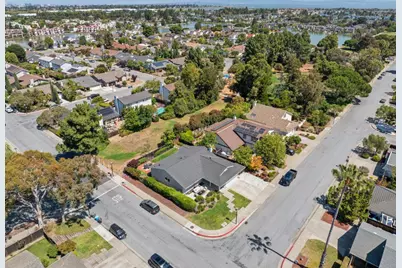 451 Neptune Dr, Redwood City, CA 94065 - Photo 41