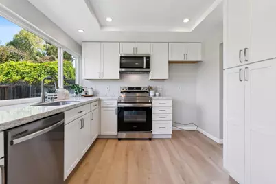 451 Neptune Dr, Redwood City, CA 94065 - Photo 17