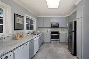 1135 Guinda St, Palo Alto, CA 94301 - Photo 3