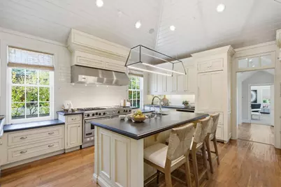 901 Hillsborough Blvd, Hillsborough, CA 94010 - Photo 17