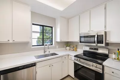 101 E Middlefield Rd 5, Mountain View, CA 94043 - Photo 11
