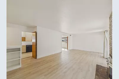 5771 W Walbrook Dr, San Jose, CA 95129 - Photo 7