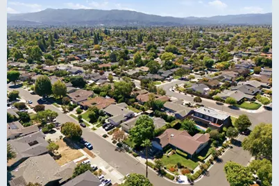 2215 Constitution Dr, San Jose, CA 95124 - Photo 39
