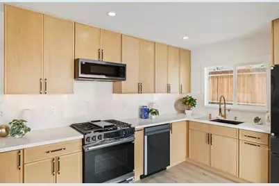 1022 E Evelyn Ave, Sunnyvale, CA 94086 - Photo 9