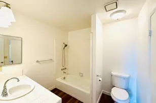 365 Bush St, Salinas, CA 93907 - Photo 27