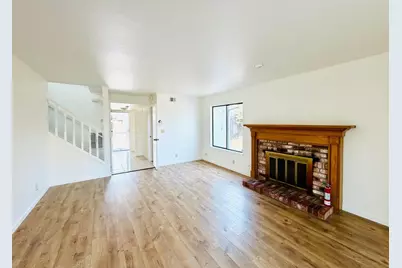 365 Bush St, Salinas, CA 93907 - Photo 5
