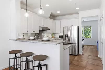 13 Creekside Ln, San Mateo, CA 94401 - Photo 9