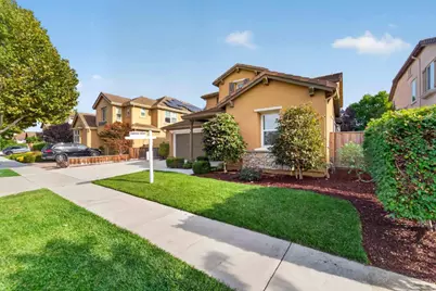 1370 Sunrise Dr, Gilroy, CA 95020 - Photo 3