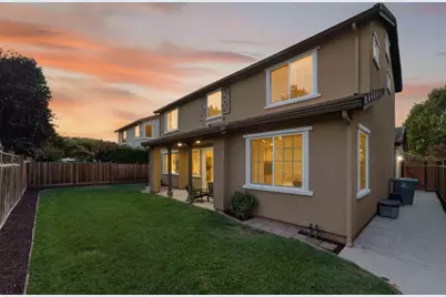 1370 Sunrise Dr, Gilroy, CA 95020 - Photo 47