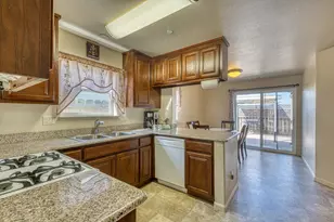 418 Cardona Cir, Greenfield, CA 93927 - Photo 5