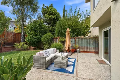 216 Yarborough Ln, Redwood City, CA 94061 - Photo 19