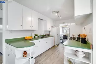 21905 Betlen Way, Castro Valley, CA 94546 - Photo 3