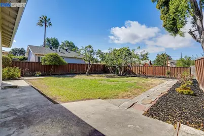 21905 Betlen Way, Castro Valley, CA 94546 - Photo 9