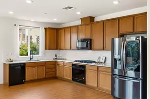 6 Campania Circle, Salinas, CA 93905 - Photo 5