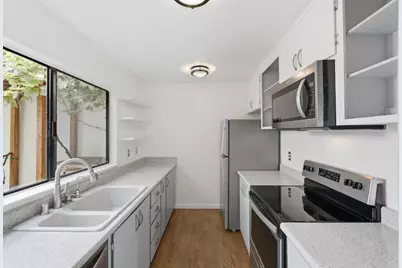 1919 Alameda De Las Pulgas 14, San Mateo, CA 94403 - Photo 7