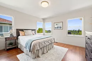 334 Oakview Dr, San Carlos, CA 94070 - Photo 25