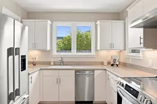 334 Oakview Dr, San Carlos, CA 94070 - Photo 17