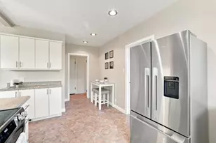 334 Oakview Dr, San Carlos, CA 94070 - Photo 19