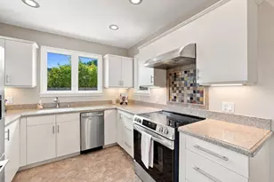 334 Oakview Dr, San Carlos, CA 94070 - Photo 17