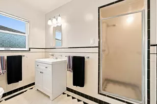 334 Oakview Dr, San Carlos, CA 94070 - Photo 23