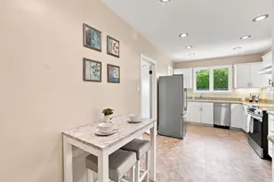 334 Oakview Dr, San Carlos, CA 94070 - Photo 19