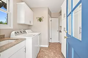 334 Oakview Dr, San Carlos, CA 94070 - Photo 31
