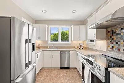 334 Oakview Dr, San Carlos, CA 94070 - Photo 15