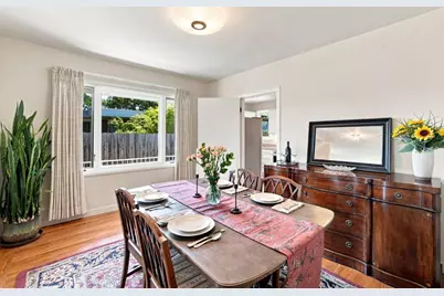 334 Oakview Dr, San Carlos, CA 94070 - Photo 11