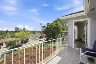 334 Oakview Dr, San Carlos, CA 94070 - Photo 9