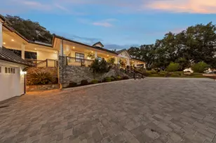 1975 Saffron Ct, Gilroy, CA 95020 - Photo 39