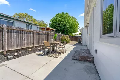 2271 Hemlock Ave, Concord, CA 94520 - Photo 31
