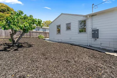 2271 Hemlock Ave, Concord, CA 94520 - Photo 33