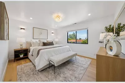 12311 Viewoak Dr, Saratoga, CA 95070 - Photo 15