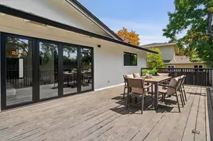 12311 Viewoak Dr, Saratoga, CA 95070 - Photo 27