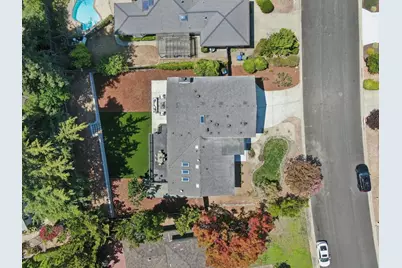 12311 Viewoak Dr, Saratoga, CA 95070 - Photo 37