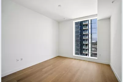188 W St James St 11119, San Jose, CA 95110 - Photo 5