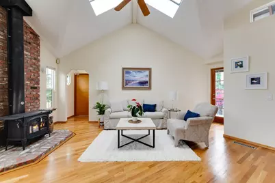 131 Seacliff Dr, Aptos, CA 95003 - Photo 5
