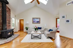 131 Seacliff Dr, Aptos, CA 95003 - Photo 5