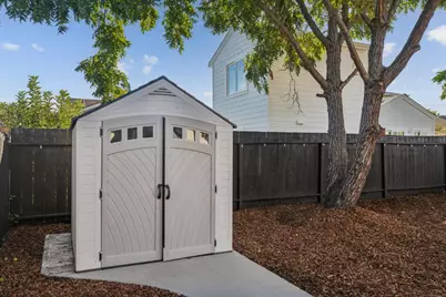 27 Prague St, San Mateo, CA 94401 - Photo 17