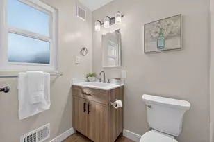 301 Camille Ct, Mountain View, CA 94040 - Photo 27